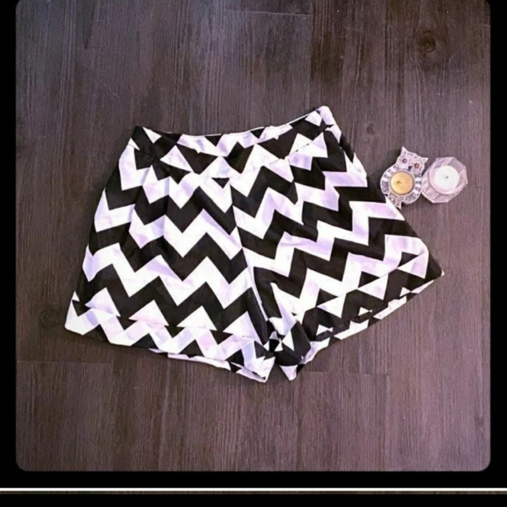 Juniors Chevron shorts